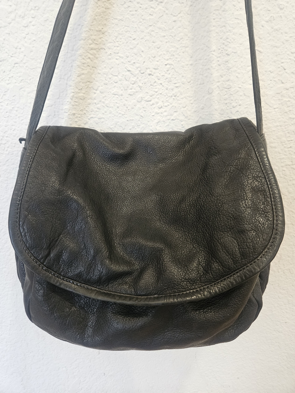 Vintage Wilsons Leather Pelle Studio Black Pebbled Leather Flap Crossbody Bag